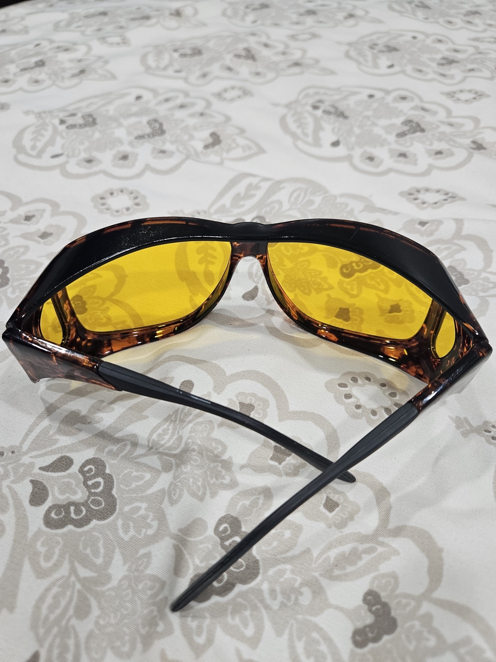 Yellow Lens Tortoiseshell Women's Sunglasses - Picture 2 of 8